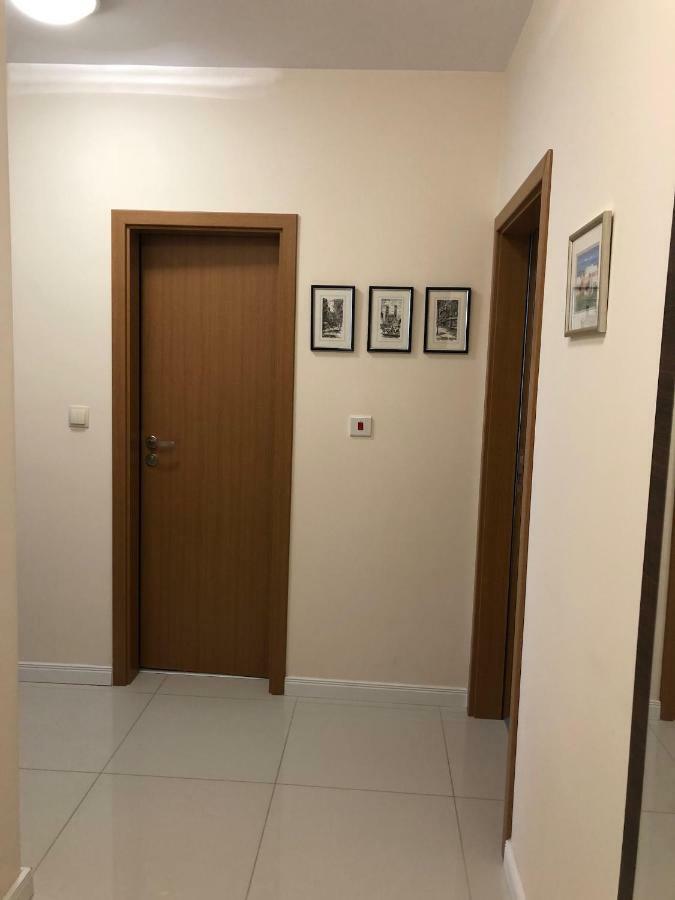 Astoria Apartment Veliko Tarnovo Buitenkant foto
