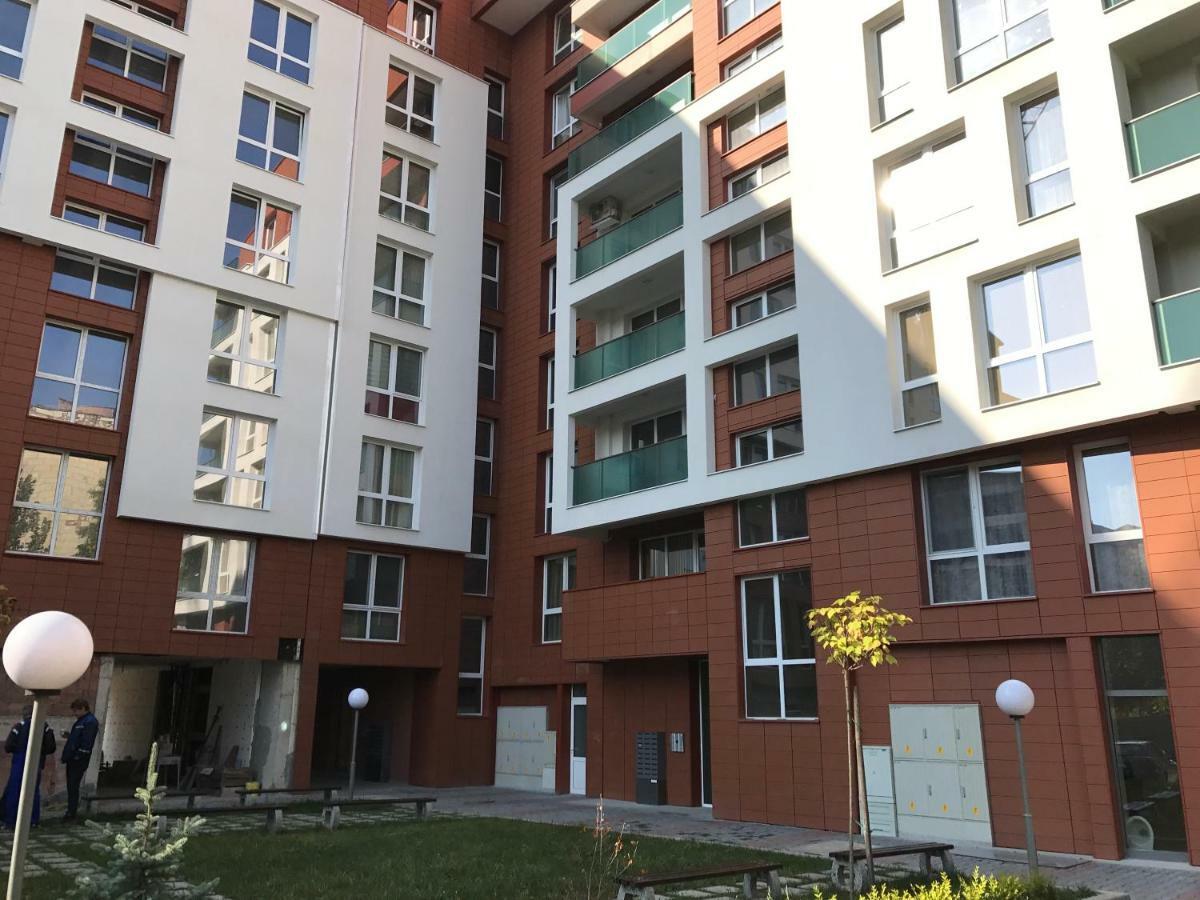 Astoria Apartment Veliko Tarnovo Buitenkant foto